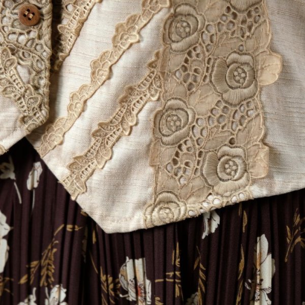 画像14: ベージュ系 レース ベスト Vネック[12241]