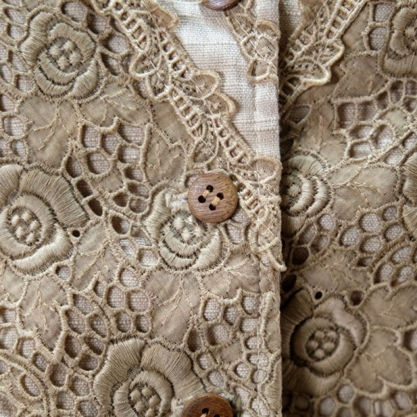 画像9: ベージュ系 レース ベスト Vネック[12241]