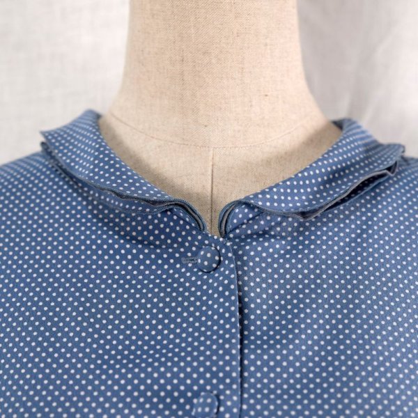 画像9: ドット柄 水色 長袖 ブラウス ラウンドカラー 3枚重ね襟 ウエストダーツ [12427]