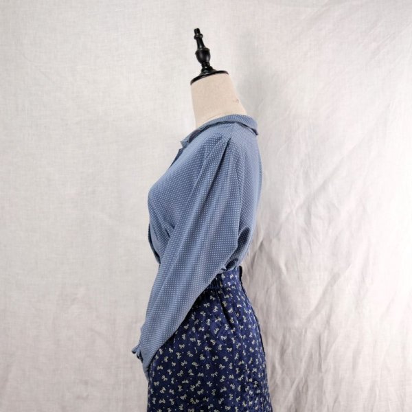 画像10: ドット柄 水色 長袖 ブラウス ラウンドカラー 3枚重ね襟 ウエストダーツ [12427]