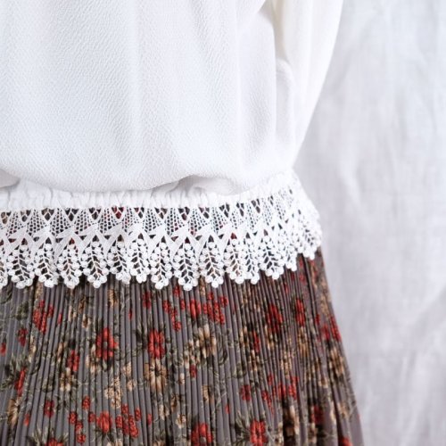 他の写真2: 無地 白 長袖 ブラウス レースカラー 裾ゴム パフスリーブ [12425]