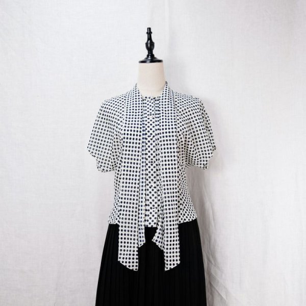 画像16: ドット柄 白×ネイビー ブラウス 半袖 ボウタイカラー [12130]