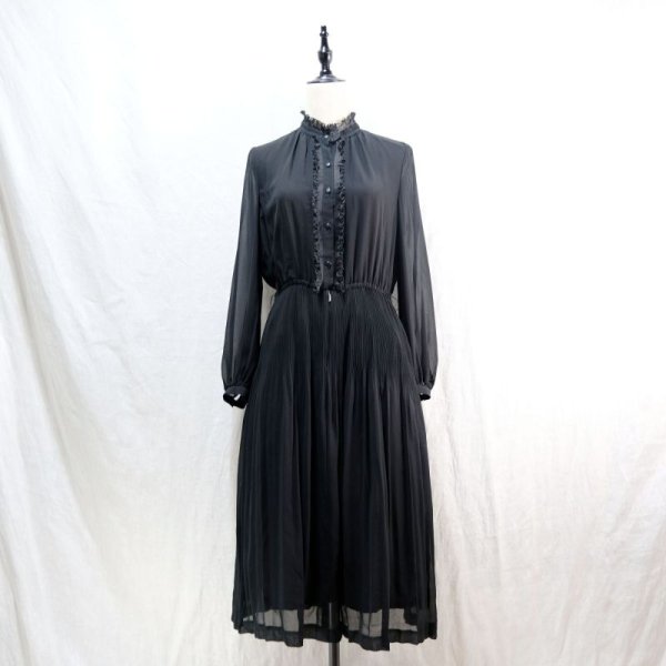 画像16: 無地 黒 長袖 レトロワンピース フリルカラー [14316]