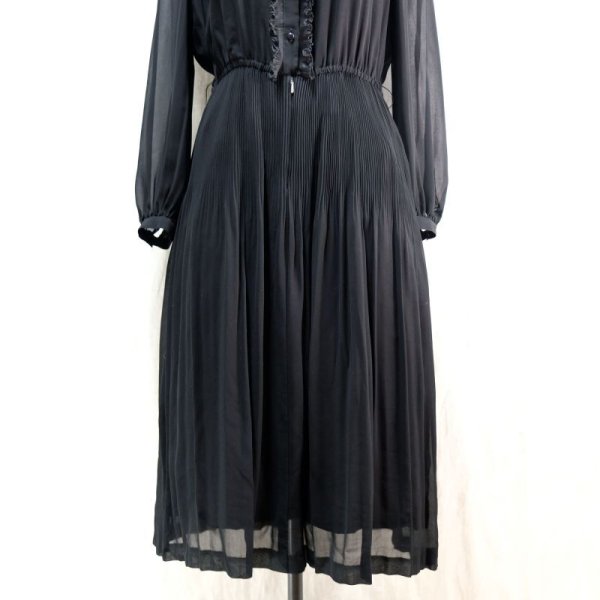 画像17: 無地 黒 長袖 レトロワンピース フリルカラー [14316]