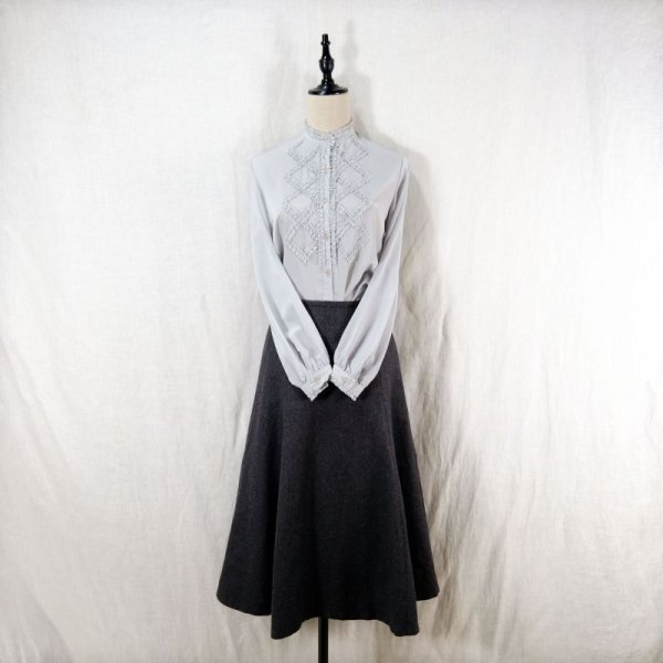 画像3: 無地 グレー 長袖 ブラウス フリルスタンドカラー[14488]