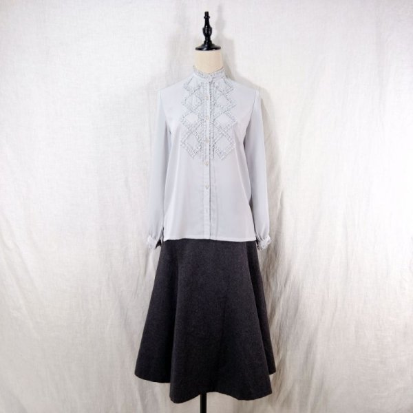 画像12: 無地 グレー 長袖 ブラウス フリルスタンドカラー[14488]