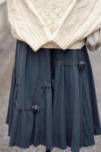 無地 花モチーフ チャコールグレー スカート フレア w/62cm [16798]