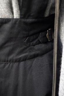 他の写真1: 無地 ブラック ポリエステル/レーヨン混 ジャンパースカート ベルト付き ポケット [16851]