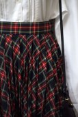 画像1: チェック柄 レッド系  スカート プリーツ w/62cm [16873] (1)