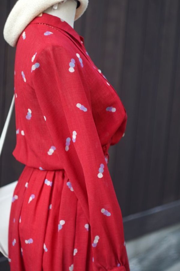 画像4: ドット柄 レッド系 長袖 レトロワンピース レギュラーカラー  [16918]
