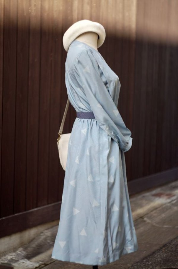 画像5: レトロ幾何学柄 水色 長袖 レトロワンピース ノーカラー フレア [16963]