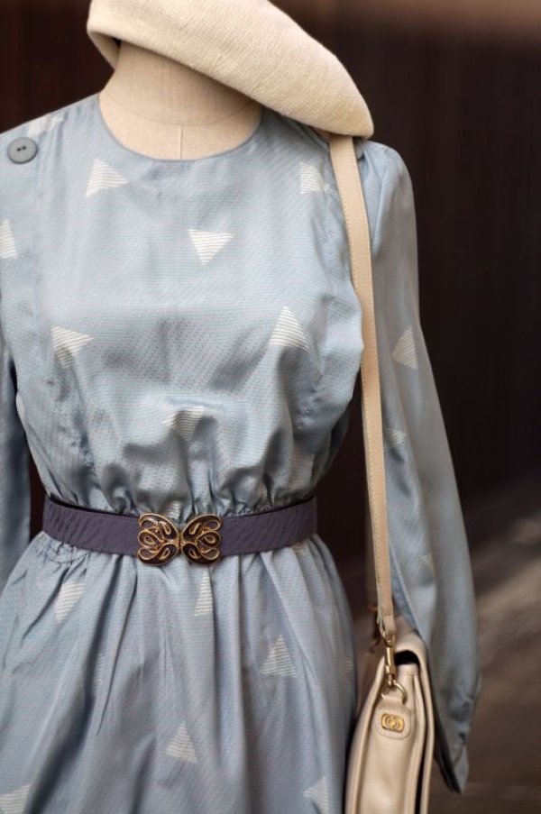 画像3: レトロ幾何学柄 水色 長袖 レトロワンピース ノーカラー フレア [16963]