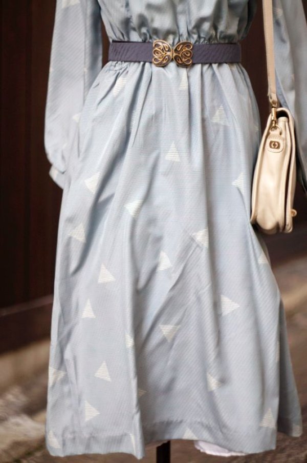 画像4: レトロ幾何学柄 水色 長袖 レトロワンピース ノーカラー フレア [16963]