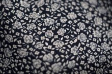 他の写真1: 花柄 黒×白 長袖 レトロワンピース フリルカラー リボン [17043]