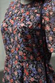 画像12: 花柄 ピンク系×黒 半袖 レトロワンピース ノーカラー [17106]