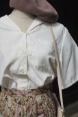 画像2: 無地 白 半袖 ブラウス フード 胸ポケット [17131] (2)