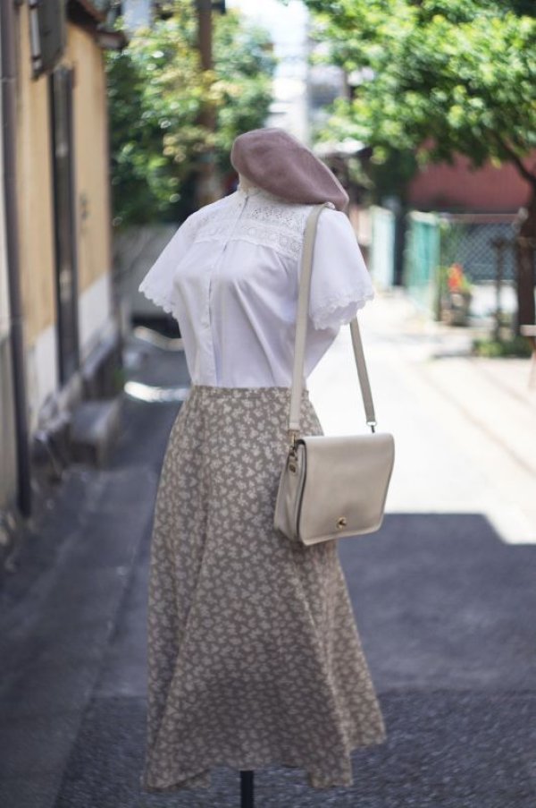 画像7: 白 半袖 コットン ブラウス フリルカラー レース クリアボタン[17439]