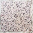 画像1: 花柄 白系 シルク スカーフ 81cm×81cm [17503] (1)