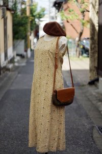 "laura ashley" 花柄 ジャンパースカート 黄色 [17509]