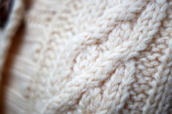 画像6: ベージュ  ニット カーディガン 長袖 木製ボタン[17595]