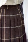 画像2: タータンチェック柄 ブラウン系 ウール スカート プリーツ ヘリンボーン w71cm 丈68cm [17638] (2)