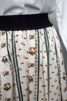 他の写真1: 花柄 オフホワイト コットン チロルスカート w72cm 丈74cm [17688]