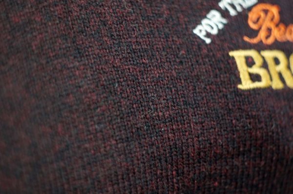 画像6: ブラウン ニット ベスト Vネック ロゴ刺繍 [17807]