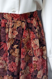 他の写真1: 花柄 ピンク 赤 ベロアスカート フレア w65cm [17861]
