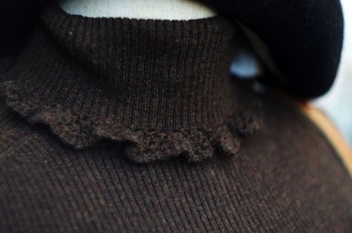 他の写真1: 無地 茶色 長袖 ウール リブニット タートルネック セーター [17910]