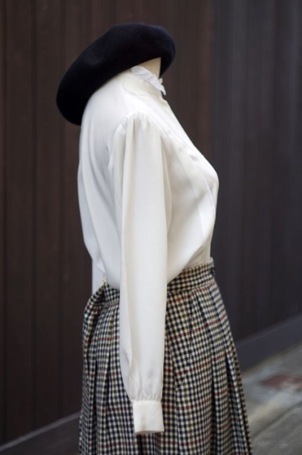 画像3: 無地 白 長袖 ブラウス スタンドレースカラー [18074]