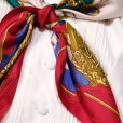 画像7: 装飾模様 レッド系×グリーン系 シルク スカーフ 79cm四方 [17878]
