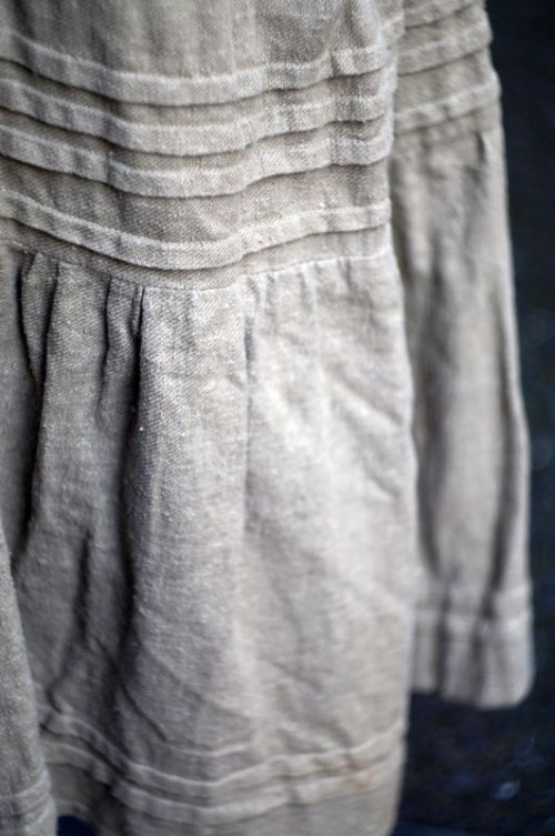 他の写真1: 無地 一部ボーダー柄 ベージュ スカート フレア w/64cm [18085]