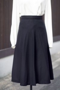 無地 黒 フレアスカート w63cm[18126]