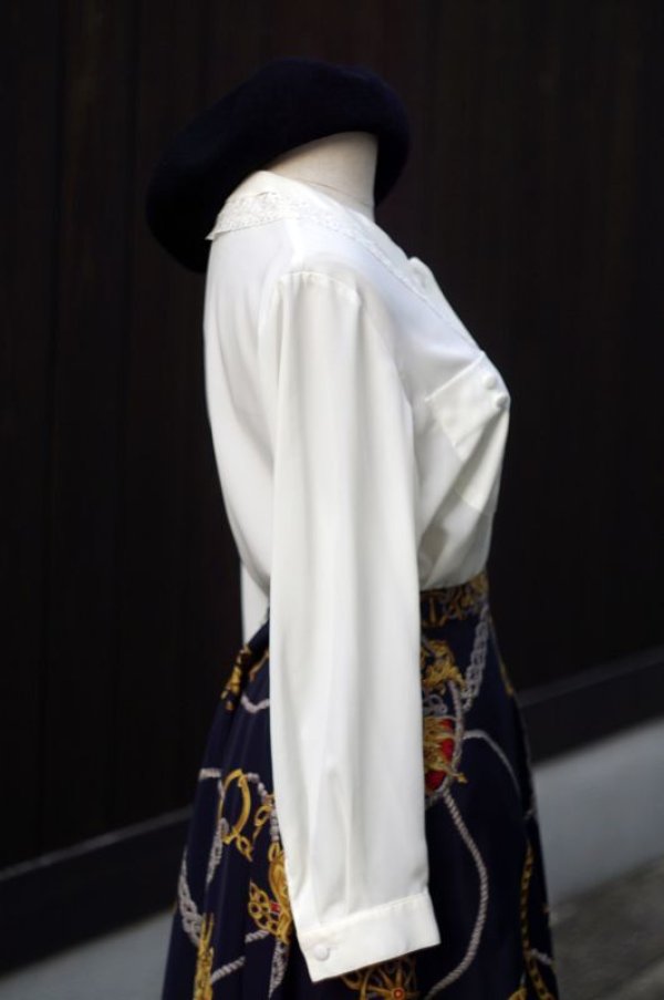 画像3: 無地 白 長袖 ブラウス バリモアレースカラー ポケット[18110]