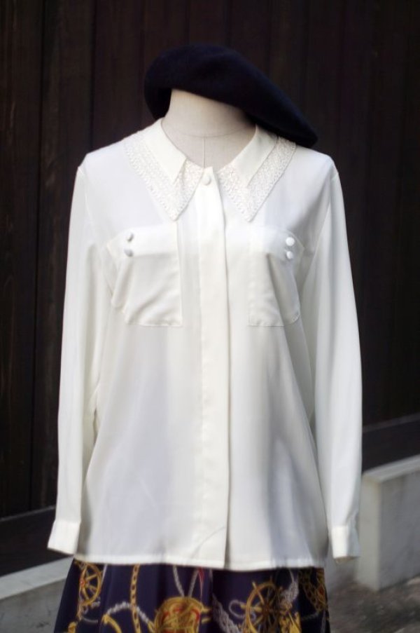 画像7: 無地 白 長袖 ブラウス バリモアレースカラー ポケット[18110]