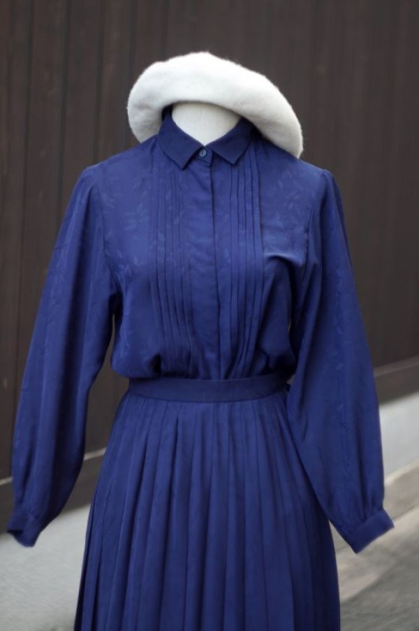 画像9: リーフ柄 ネイビー 長袖 セットアップ プリーツスカート レギュラーカラー ピンタック 比翼 リボン[18009]