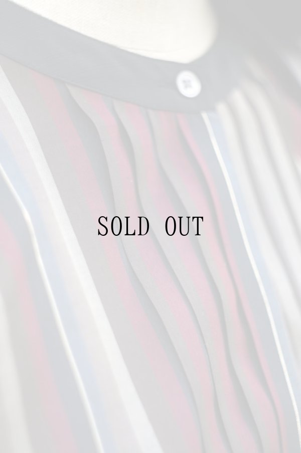 画像10: ストライプ柄 黒系×グレー×赤 セットアップ 長袖 ノーカラー 比翼 [18166]