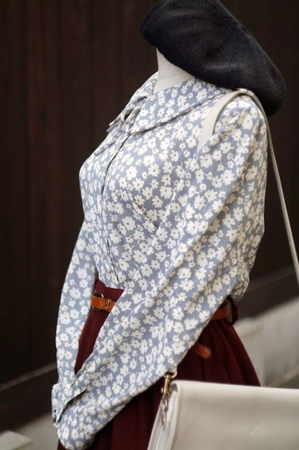 画像5: 花柄 白×青 ブラウス 長袖 イートンカラー リボン[18296]