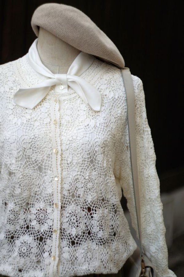 画像4: かぎ編み 白 ニット カーディガン 前開き クルーネック 花モチーフ[18368]