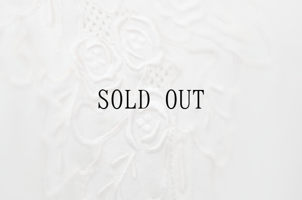 画像9: 無地 白 シルク ブラウス 長袖 ノーカラー スワトウ刺繍[18403]