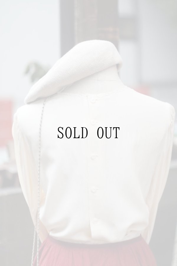 画像3: 無地 白 シルク ブラウス 長袖 ノーカラー スワトウ刺繍[18403]