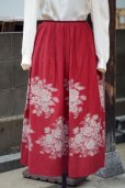 画像1: 花柄 赤 フレア スカート w/63cm[18399] (1)