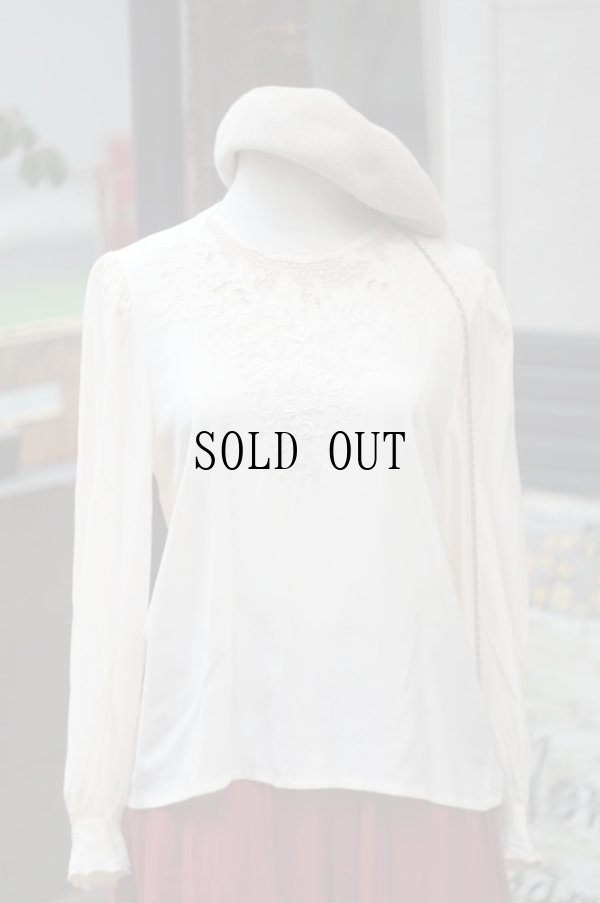 画像5: 無地 白 シルク ブラウス 長袖 ノーカラー スワトウ刺繍[18403]