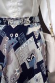 画像2: 絵柄 ネイビー系 フレア スカート w/65cm[18404] (2)
