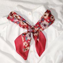 他の写真1: 花柄 ドット柄 赤系 シルク スカーフ 89cm四方 [18430]