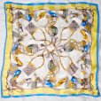 画像1: 服飾小物柄 青×黄 シルク スカーフ 88cm四方 [18426] (1)