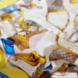 画像6: 服飾小物柄 青×黄 シルク スカーフ 88cm四方 [18426]