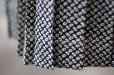 画像8: 丸模様 黒×白 長袖 レトロワンピース ダブルカラー ピンタック プリーツ[18488]