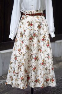 花柄 白系 フレア スカート w/68cm[18506]