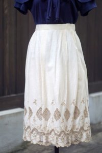 無地 生成り色 フレアスカート 刺繍 レース w/68cm[18575]